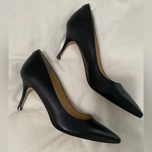 Black leather pointed toe heels - Ivanka Trump - Size 9